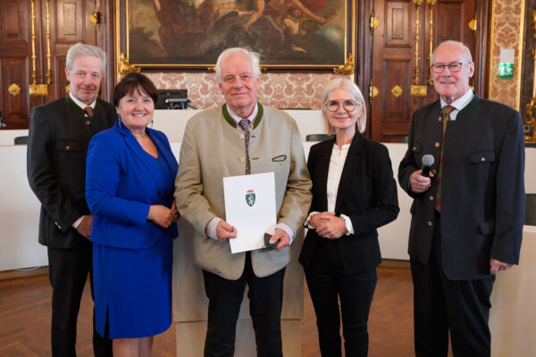 06 Wartingerfeier 2024 Gernot Obersteiner Manuela Kohm Carl Wilhelm Moser Gabriele Kolar Alois Ruhri 600x400 - Verleihung Wartinger-Medaille für Erwachsene 2024