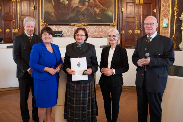 08 Wartingerfeier 2024 Gernot Obersteiner Manuela Kohm Theresia Toeglhofer Gabriele Kolar Alois Ruhri 600x400 - Verleihung Wartinger-Medaille für Erwachsene 2024